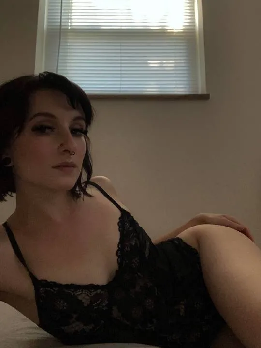 Nina, 34 anni — incontri extraconiugali a La Spezia