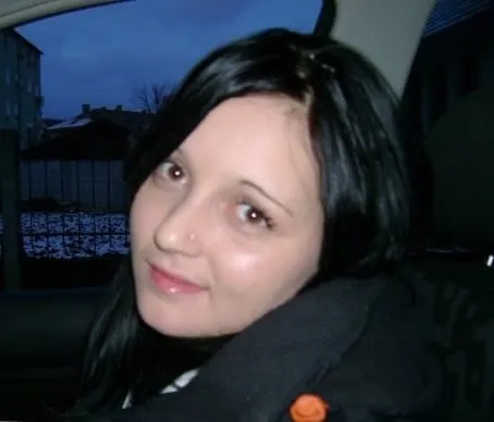 Adele, 19 anni — incontri extraconiugali a Roma