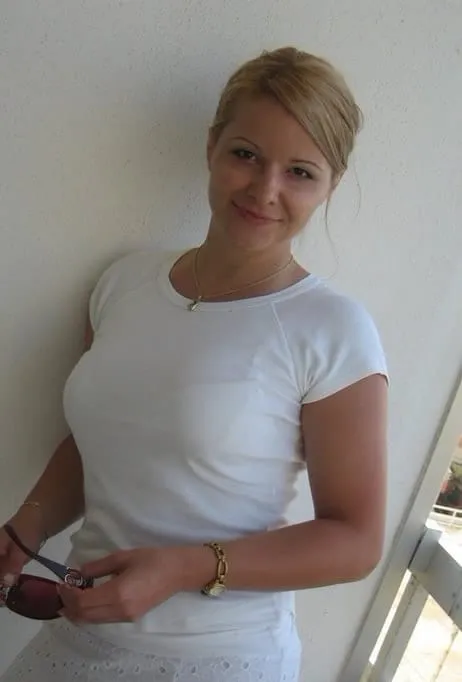 Nerina, 22 anni — incontri extraconiugali a Roma