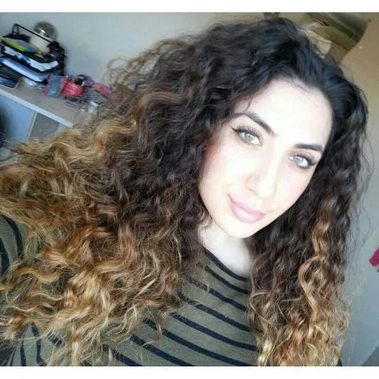 Nia, 22 anni — incontri extraconiugali a Roma