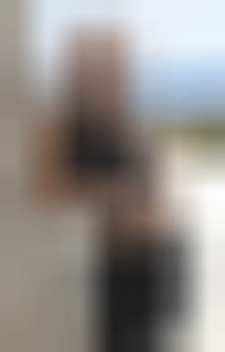 Flora, 24 anni — incontri extraconiugali a Manfredonia