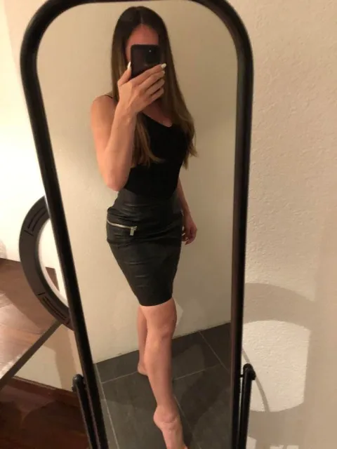 Dina, 29 anni — incontri extraconiugali a Brescia
