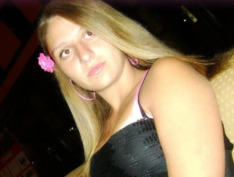 Tania, 21 anni — incontri extraconiugali a Arezzo